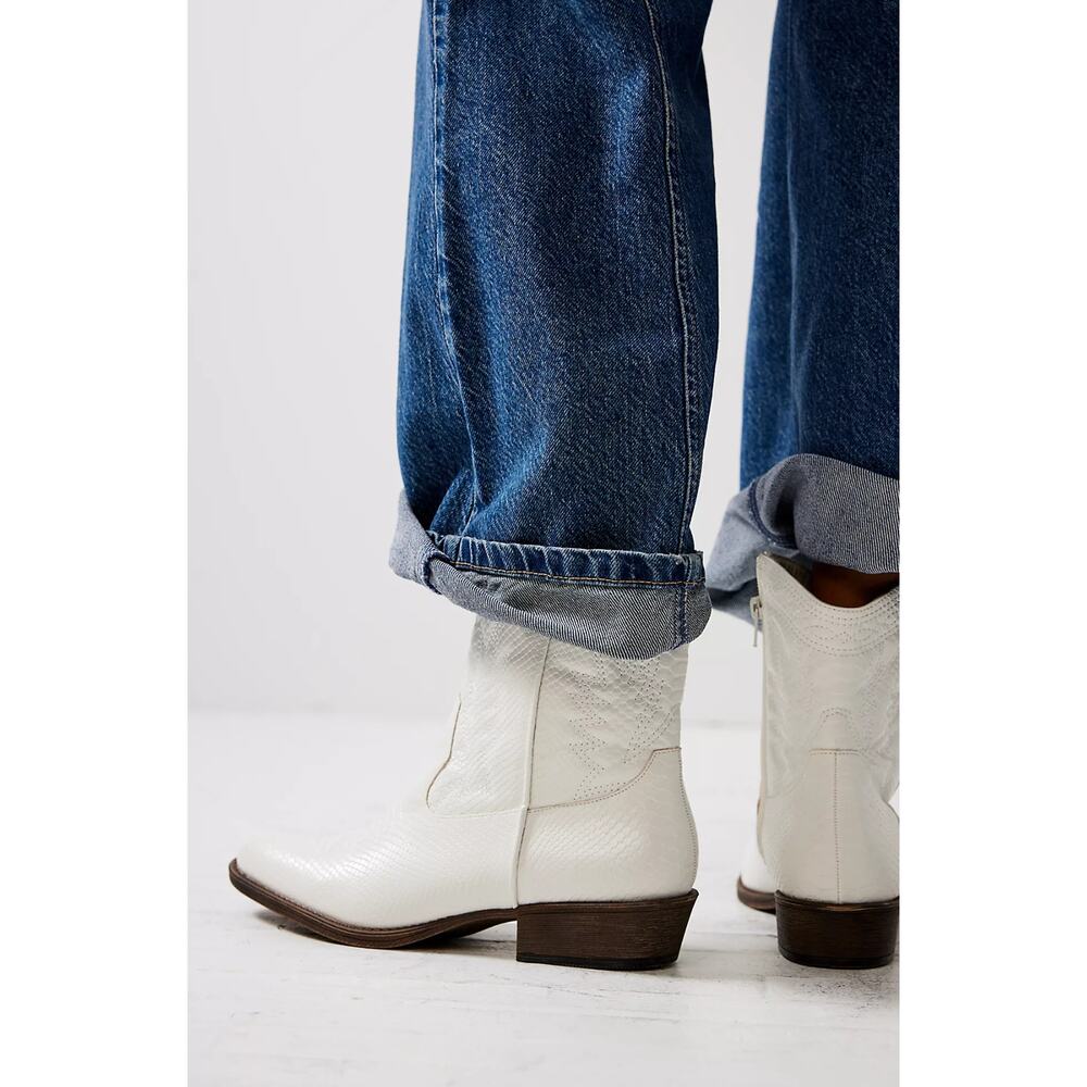 NEW Matisse Coconut Vegan White Western Boots - Various Sizes